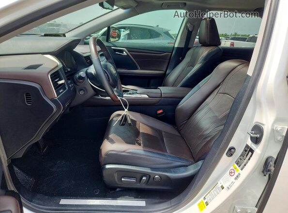 2T2ZZMCA4HC086290 2017 LEXUS RX White Widok wnętrza z przodu