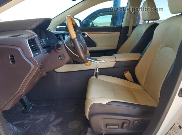 2T2ZZMCA9HC061627 2017 LEXUS RX White წინა სალონის ხედი