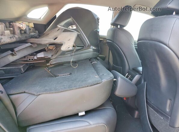 2T2ZZMCAXHC079876 2017 LEXUS RX Gray Widok wnętrza z tyłu