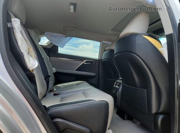 2T2ZZMCAXJC109237 2018 LEXUS RX Silver Вид задніх сидінь