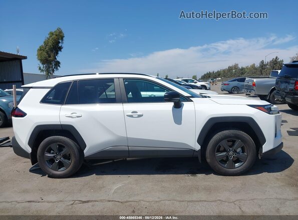 2T36CRAV0TC013915 2026 TOYOTA RAV4 White Rear interior view