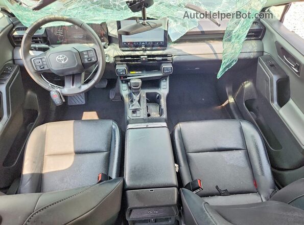 2T36CRAV1TC003944 2026 TOYOTA RAV4 White Առջևի վահանակի տեսք