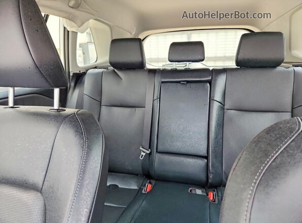 2T36CRAV1TC003944 2026 TOYOTA RAV4 White Հետևի նստատեղերի տեսք