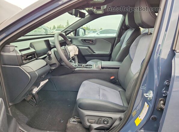 2T36CRAV2TW005040 2026 TOYOTA RAV4 Gray Вид салону спереду