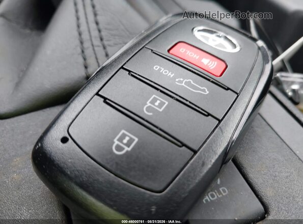 2T36CRAV7TC020277 2026 TOYOTA RAV4 Белый Вид панели приборов