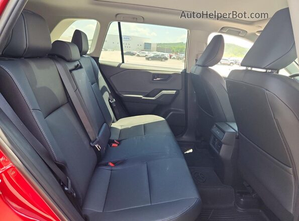 2T36CRAV7TW012873 2026 TOYOTA RAV4 Red Widok wnętrza z tyłu