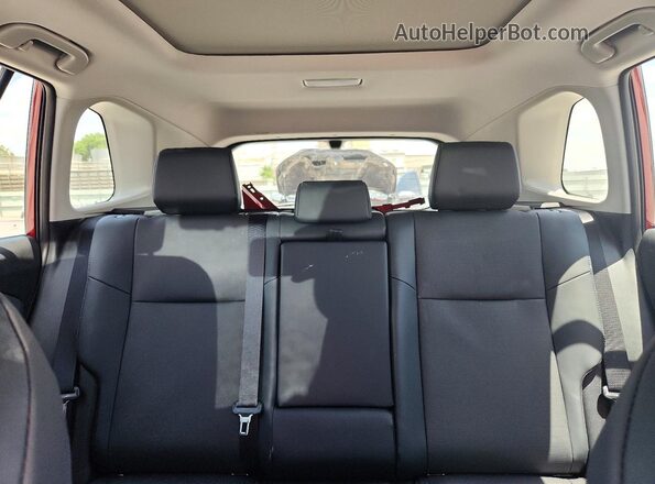 2T36CRAV7TW012873 2026 TOYOTA RAV4 Red Widok tylnych siedzeń