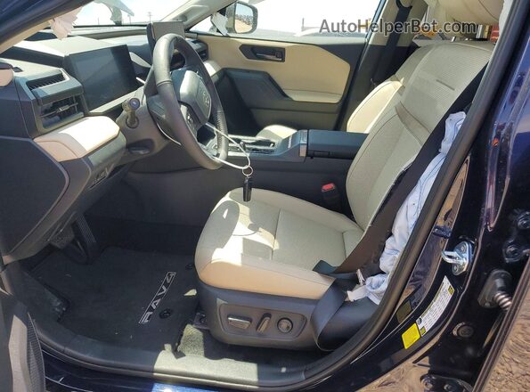 2T36CRAV7TW023596 2026 TOYOTA RAV4 Синий Вид салона спереди
