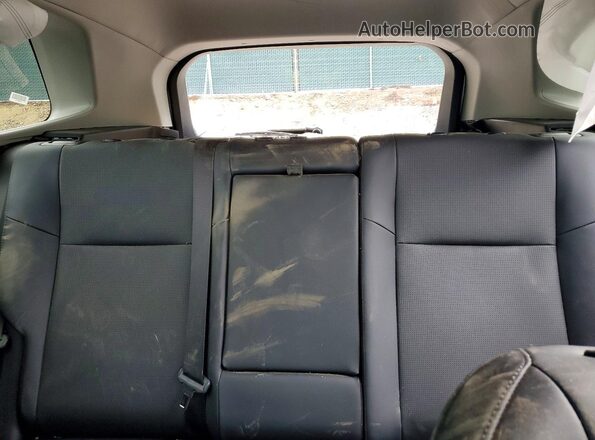 2T36CRAV9TC003934 2026 TOYOTA RAV4 White უკანა სავარძლების ხედი