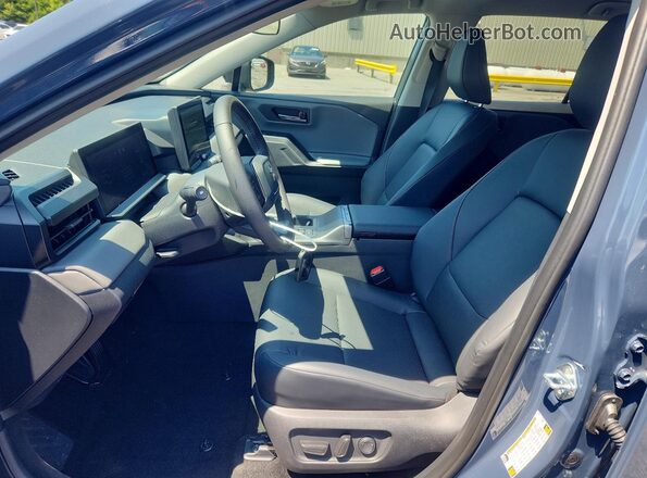 2T36CRAVXTC018622 2026 TOYOTA RAV4 Silver Вид салону спереду
