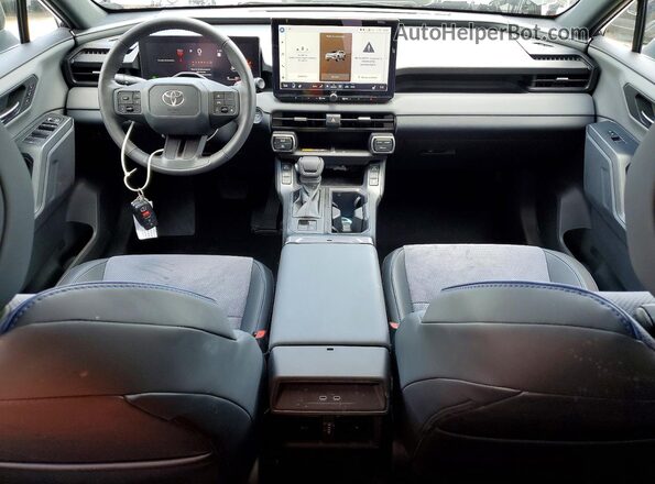 2T36CRAVXTW009059 2026 TOYOTA RAV4 Black Widok deski rozdzielczej