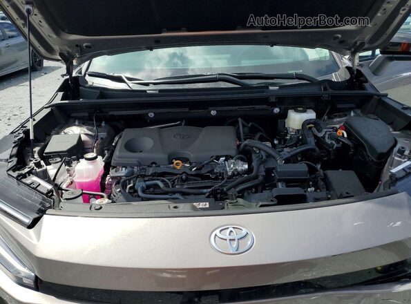 2T36DRBV8TW000646 2026 TOYOTA RAV4 Silver Widok komory silnika