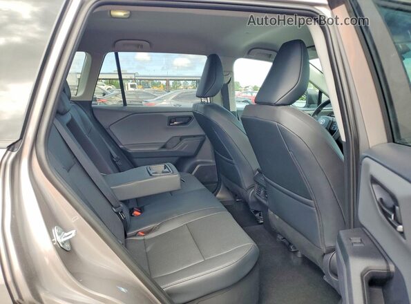 2T36DRBV8TW000646 2026 TOYOTA RAV4 Silver Widok wnętrza z tyłu