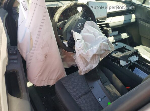 2T36DRBVXTC009012 2026 TOYOTA RAV4 Silver Vista del salpicadero