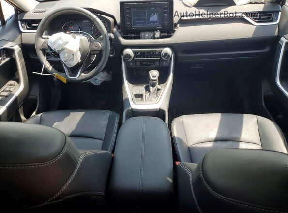 2T3A1RFV0NC295095 2022 TOYOTA RAV4 Серый Вид панели приборов
