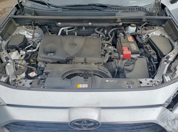 2T3A1RFV1MC189561 2021 TOYOTA RAV4 Silver Widok wnętrza z tyłu