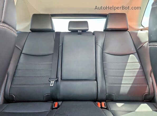 2T3A1RFV2LC069668 2020 TOYOTA RAV4 White Widok tylnych siedzeń