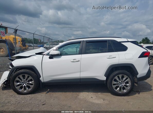 2T3A1RFV3LW110985 2020 TOYOTA RAV4 White 