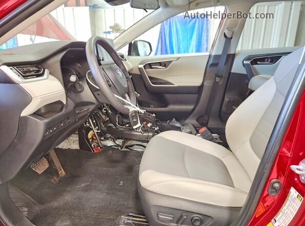 2T3A1RFV3PW387481 2023 TOYOTA RAV4 Red Front interior view
