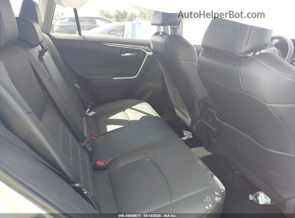 2T3A1RFV5RC412062 2024 TOYOTA RAV4 Silver VIN կոդի պիտակի տեսք