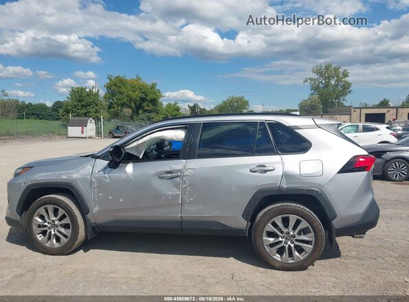 2T3A1RFV5RC412062 2024 TOYOTA RAV4 Silver Սալոնի 360 աստիճան տեսք