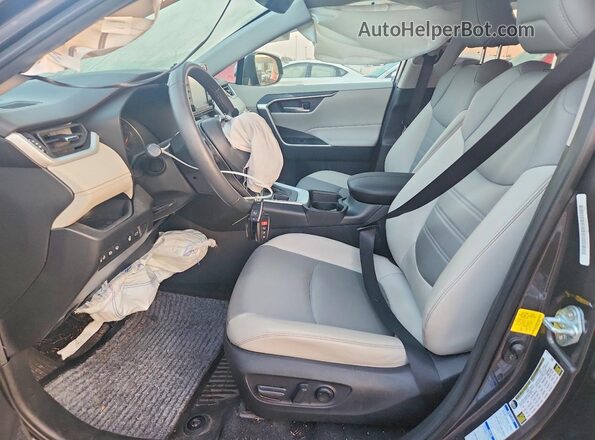 2T3A1RFV6MC192438 2021 TOYOTA RAV4 Gray წინა სალონის ხედი