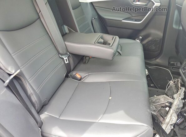 2T3A1RFV6SW584685 2025 TOYOTA RAV4 Silver უკანა სავარძლების ხედი