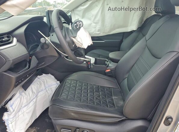 2T3A1RFV6SW584685 2025 TOYOTA RAV4 Silver წინა სალონის ხედი
