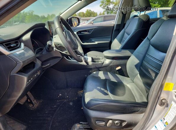 2T3A1RFV7MC256194 2021 TOYOTA RAV4 Silver Front interior view