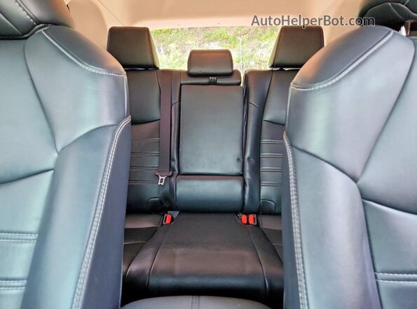 2T3A1RFV8LW118208 2020 TOYOTA RAV4 Blue Вид задніх сидінь