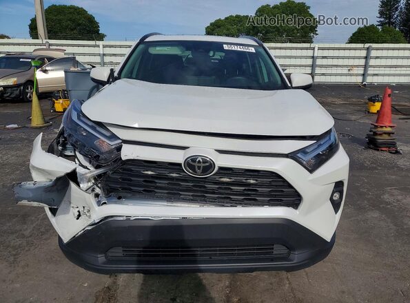 2T3A1RFV9SW557514 2025 TOYOTA RAV4 Белый Вид спереди