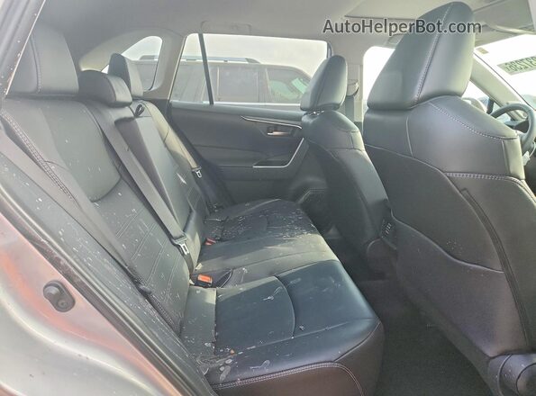 2T3A1RFVXSC549990 2025 TOYOTA RAV4 Серебряный Вид задних сидений