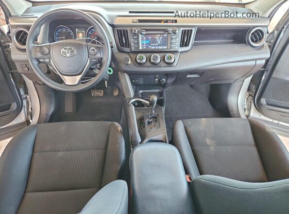 2T3BFREV0HW685883 2017 TOYOTA RAV4 Silver Вид панелі приладів