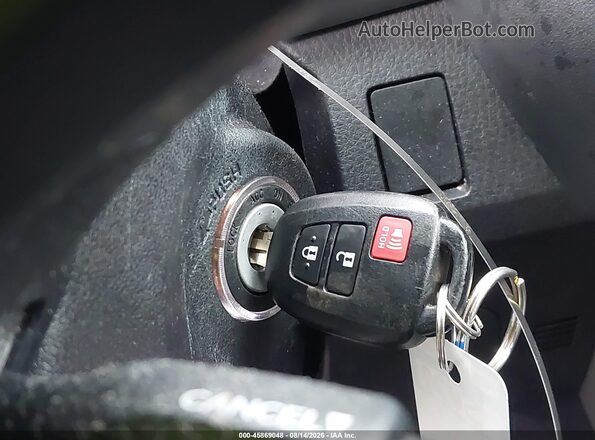 2T3BFREV1JW772617 2018 TOYOTA RAV4 Черный Вид панели приборов