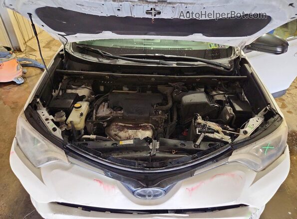 2T3BFREV2JW845543 2018 TOYOTA RAV4 White Вид підкапотного простору