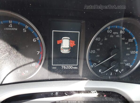 2T3BFREV3JW733088 2018 TOYOTA RAV4 Black Հետևի նստատեղերի տեսք