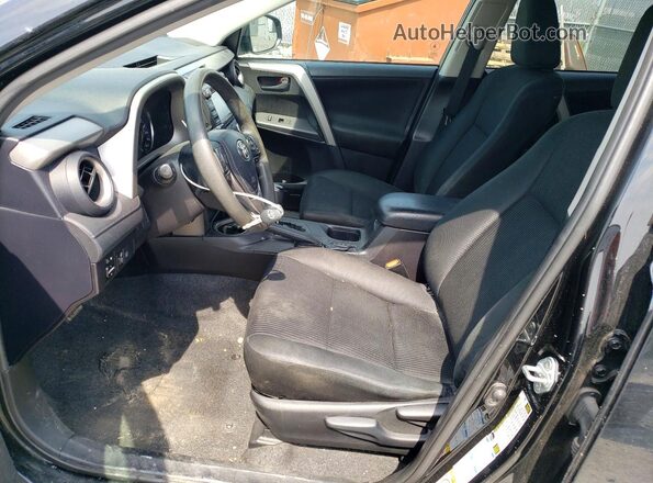 2T3BFREV4HW603010 2017 TOYOTA RAV4 Черный Вид салона спереди