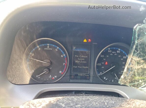 2T3BFREV4JW701752 2018 TOYOTA RAV4 Silver Vista del cuadro de instrumentos
