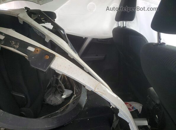 2T3BFREV5GW419211 2016 TOYOTA RAV4 White Rear interior view
