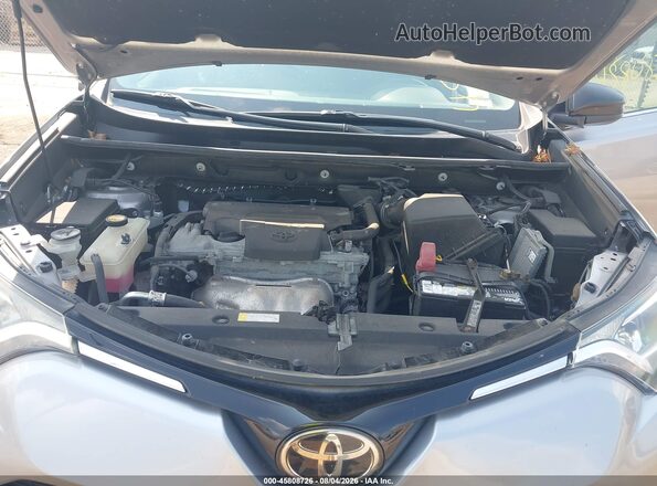 2T3BFREV5HW659294 2017 TOYOTA RAV4 Silver Widok z tyłu