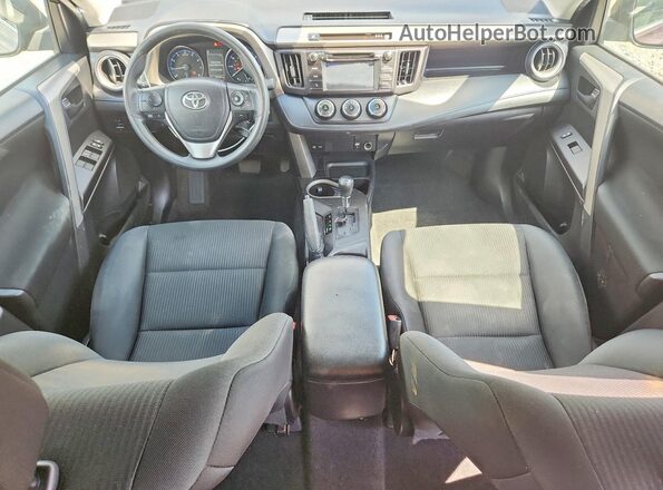 2T3BFREV6HW614624 2017 TOYOTA RAV4 Purple Vista del salpicadero