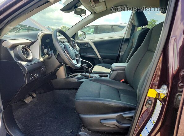 2T3BFREV6HW614624 2017 TOYOTA RAV4 Purple Vista interior delantera