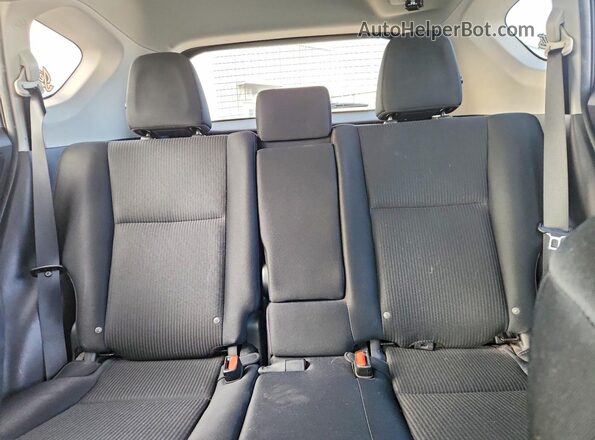 2T3BFREV6HW647249 2017 TOYOTA RAV4 Gray Widok tylnych siedzeń