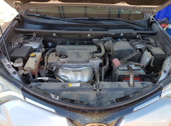 2T3BFREV6HW654668 2017 TOYOTA RAV4 Silver უკანა სალონის ხედი