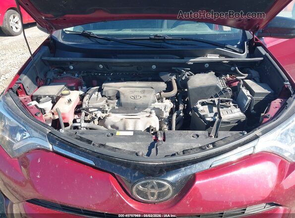 2T3BFREV6JW781202 2018 TOYOTA RAV4 Red Widok z tyłu