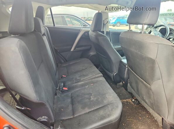 2T3BFREV7GW460262 2016 TOYOTA RAV4 Оранжевый Вид задних сидений