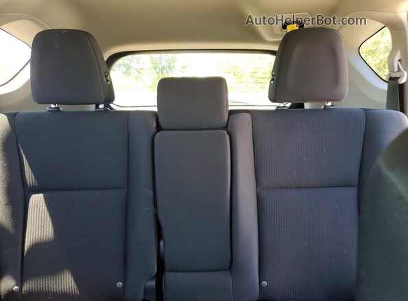 2T3BFREV8JW778026 2018 TOYOTA RAV4 Gray Widok tylnych siedzeń