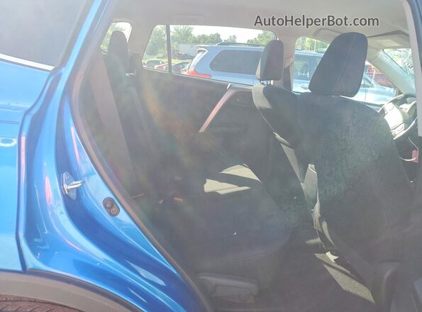 2T3BFREV9GW413430 2016 TOYOTA RAV4 Синий Вид задних сидений