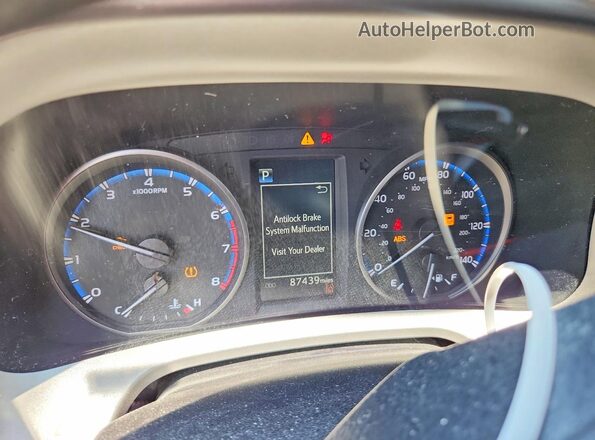 2T3BFREVXJW726543 2018 TOYOTA RAV4 Purple Instrument cluster view