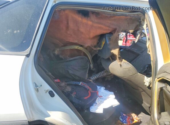 2T3BWRFV2NW146692 2022 TOYOTA RAV4 Белый Вид задней части салона